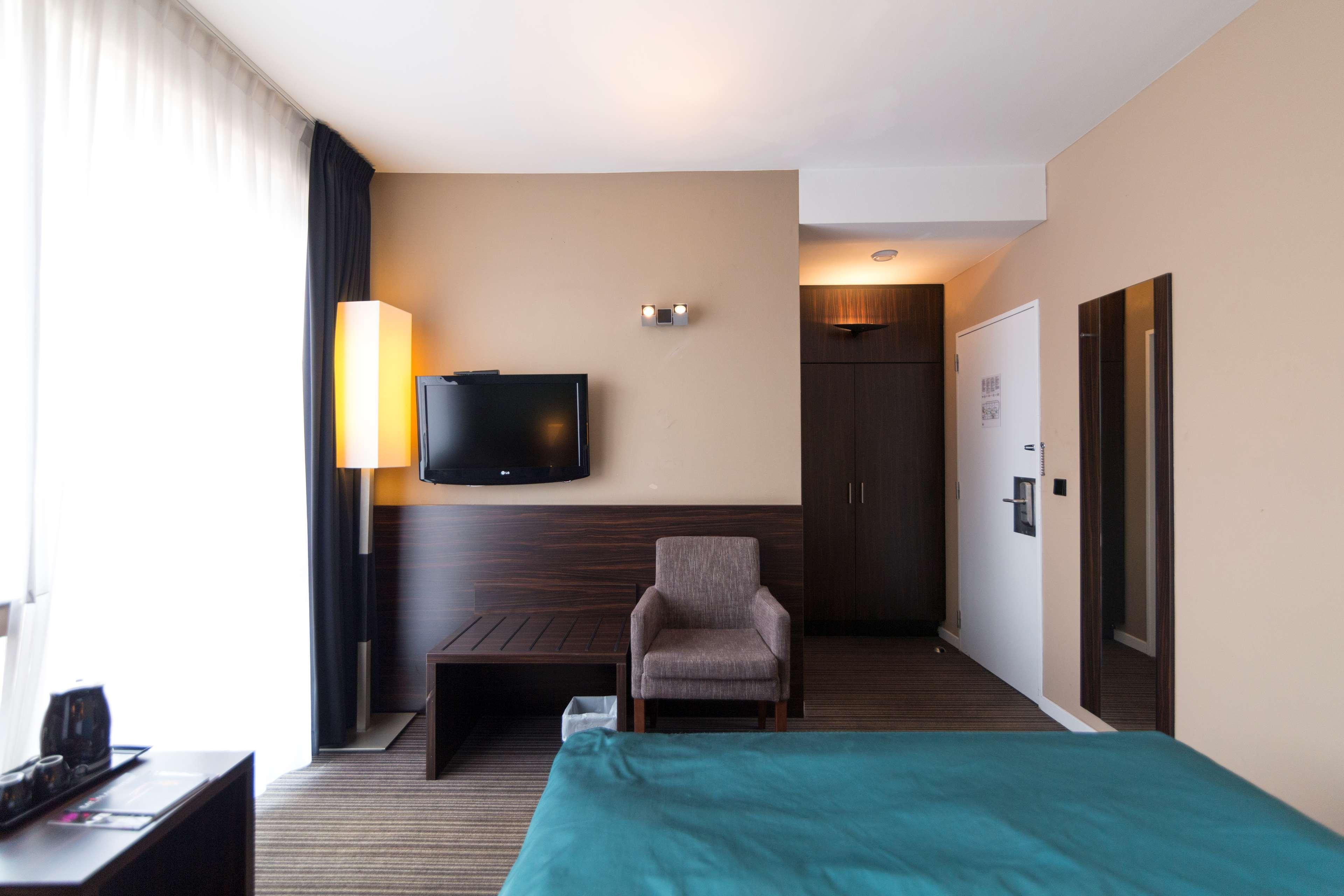 Hotel Docklands Antwerp Exterior photo