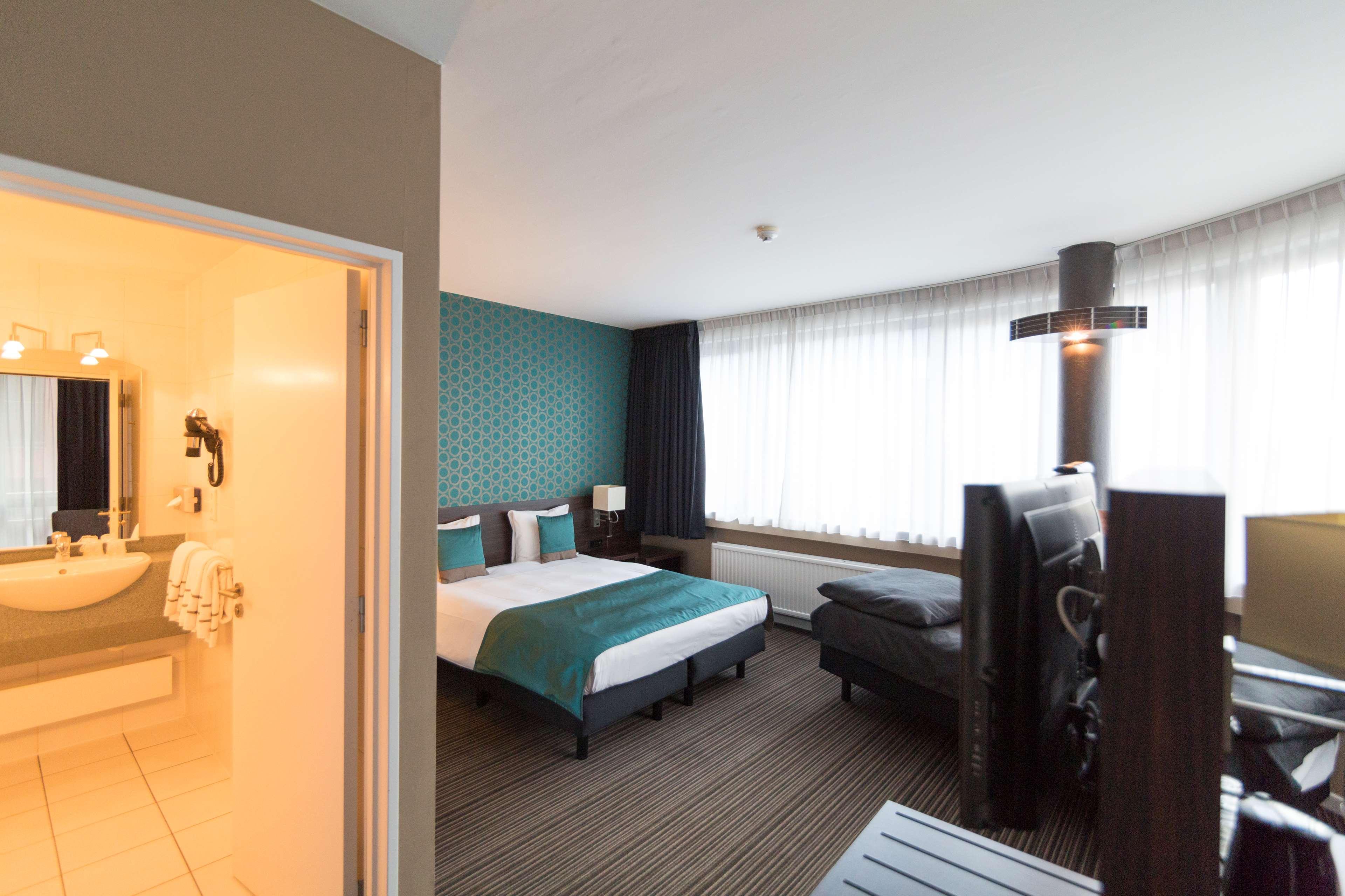 Hotel Docklands Antwerp Exterior photo