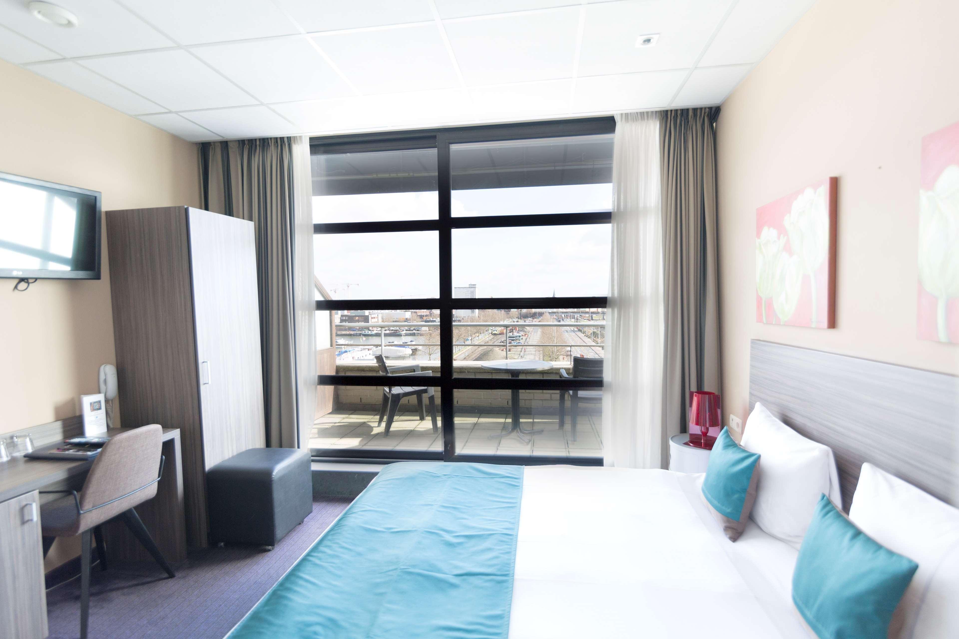 Hotel Docklands Antwerp Exterior photo